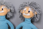 Zwei Einsteinpuppen als Klassenmaskottchen genäht. JanaKnöpfchen - Nähen für Jungs