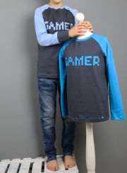 Selbstgenähtes Gamer-Shirt mit Applikation für Jungs. JanaKnöpfchen - Nähen für Jungs