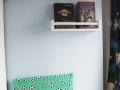 Selbstgemachte Leseecke mit Kissen und Bücherregalen im Kinderzimmer. JanaKnöpfchen - Nähen für Jungs