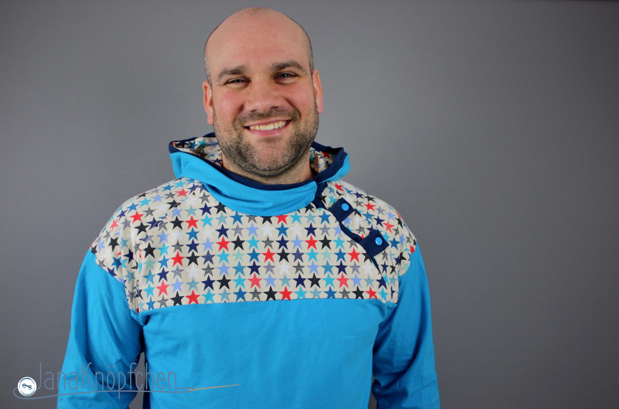 Letz Knöpf für Männer nach eigenem Schnitt. Männerhoodie selbstgenäht. JanaKnöpfchen. Nähen für Jungs - Nähblog