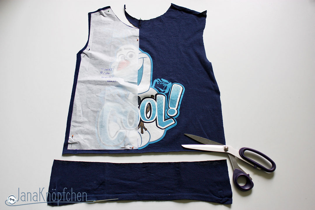 Tutorial upcycling t-shirt aus groß nähe klein. Vorderteil zuschneiden. JanaKnöpfchen Nähen für Jungs