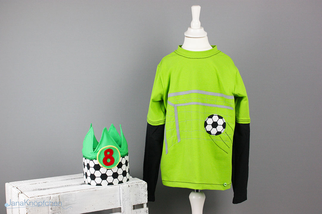 Blogpost zum Fußballgeburtstagsshirt. Geburtstagsshirt nähen mit Fußballapplikation. JanaKnöpfchen - Nähen für Jungs