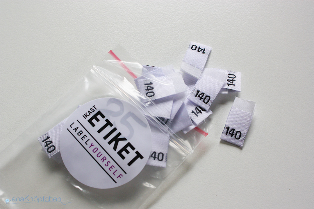 Wie wasche ich selbstgenähte Kleidung. Wäsche und Pflegeetiketten für selbstgenähte Kleidung. JanaKnöpfchen - Nähen für Jungs