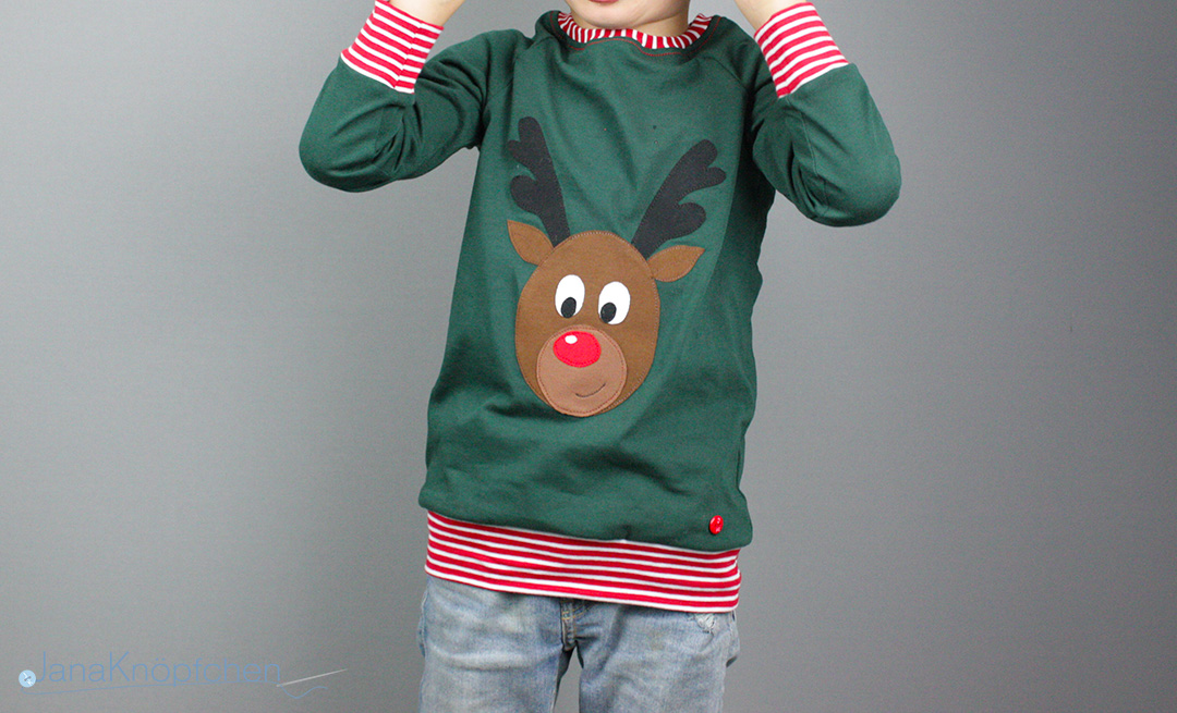 Selbstgenähtes Weihnachtsshirt mit Rentier Rudolf Applikation. JanaKnöpfchen - Nähen für Jungs