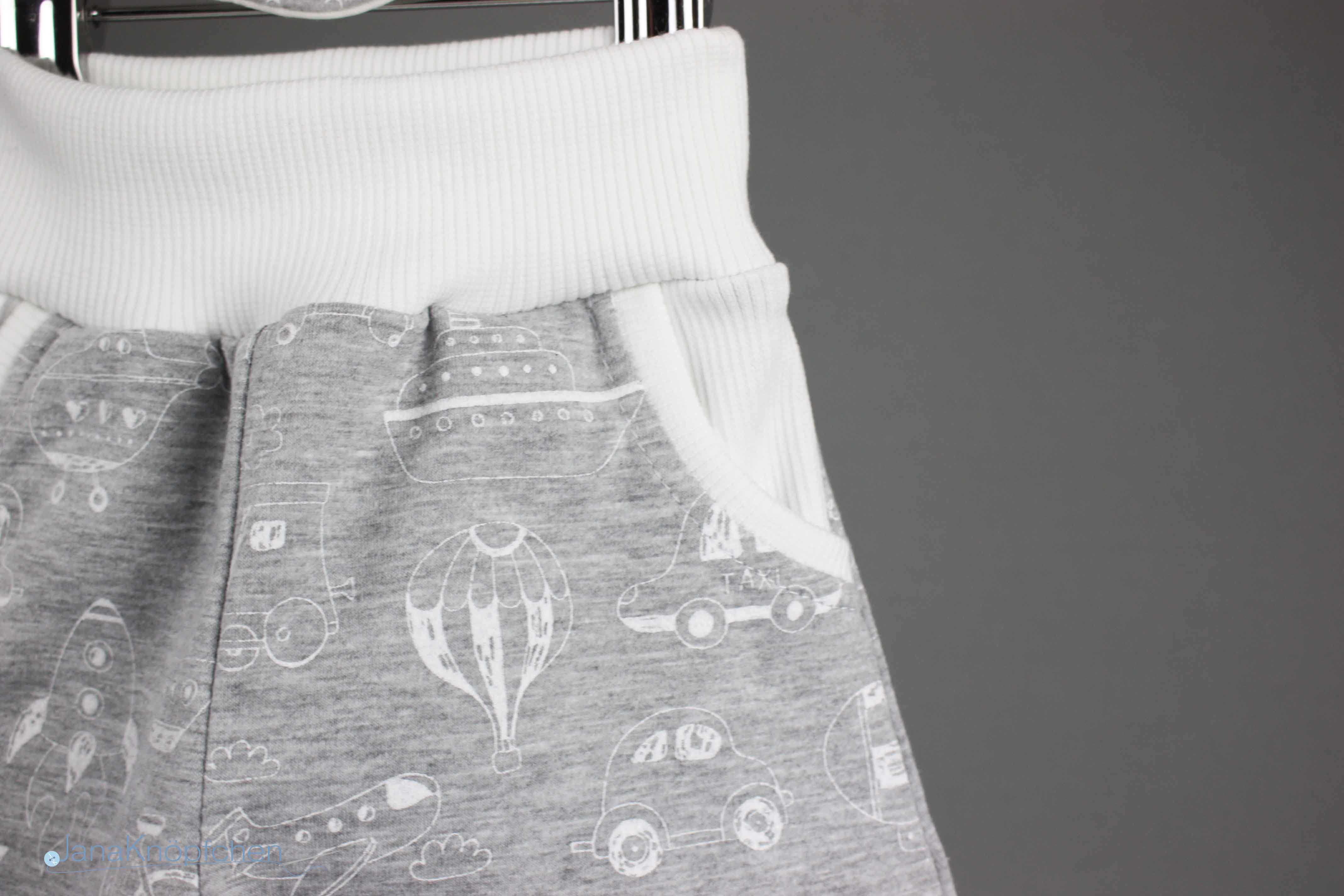 Pumphose mit Tuch - Babyset zur Geburt kaufen. JanaKnöpfchen