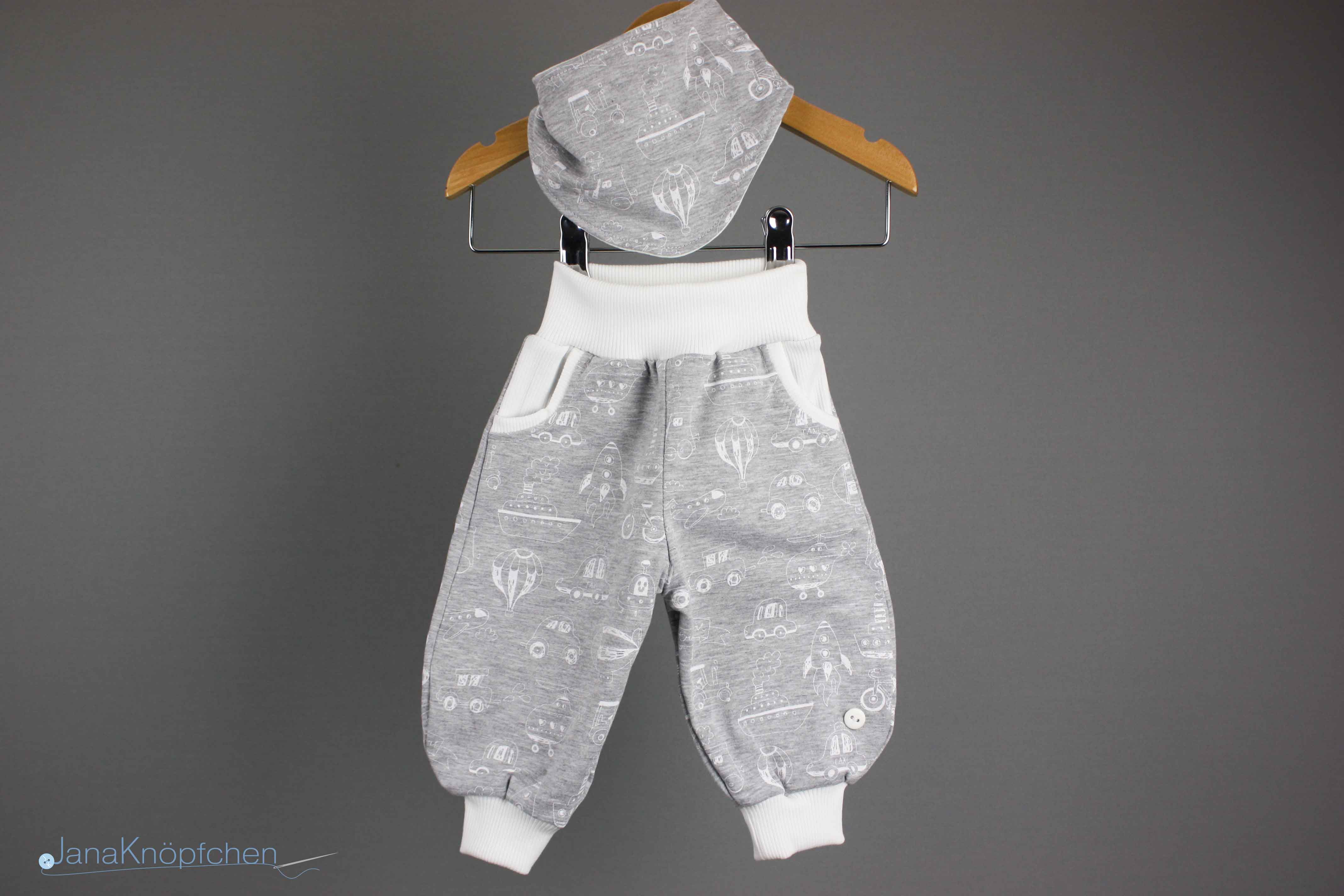 Pumphose mit Tuch - Babyset zur Geburt kaufen. JanaKnöpfchen