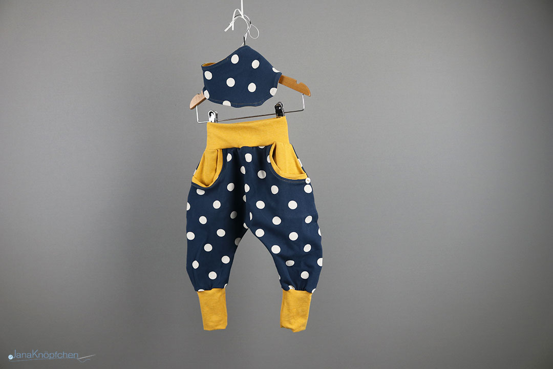 Babyset gepunktete Hose mit Tuch Gr. 80 - für kleine Weltentdecker. JanaKnöpfchen