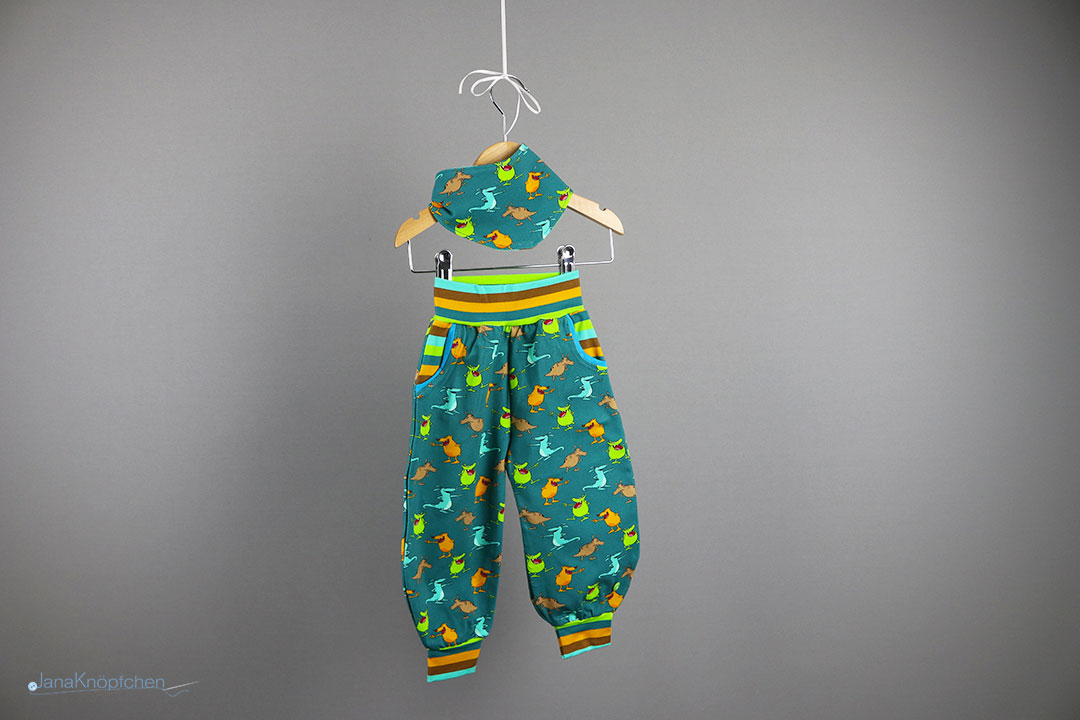 Babyset Mukklashose mit Tuch Gr. 74. JanaKnöpfchen