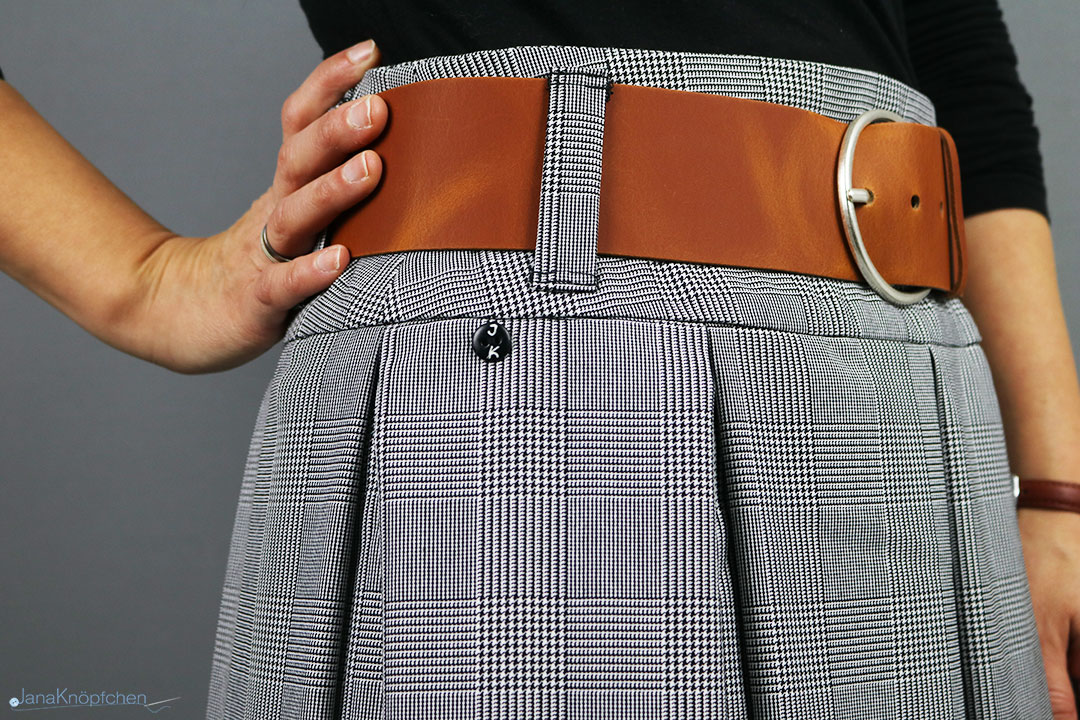 Langen Faltenrock mit Hahnentrittmuster nähen. JanaKnöpfchen - Nähen für Jungs