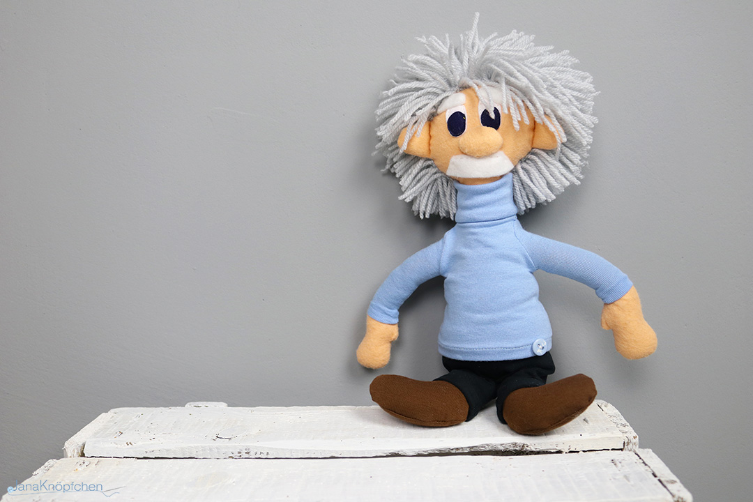 Albert Einstein Puppe nähen für den Projekttag in der Grundschule. JanaKnöpfchen - Nähen für Junga