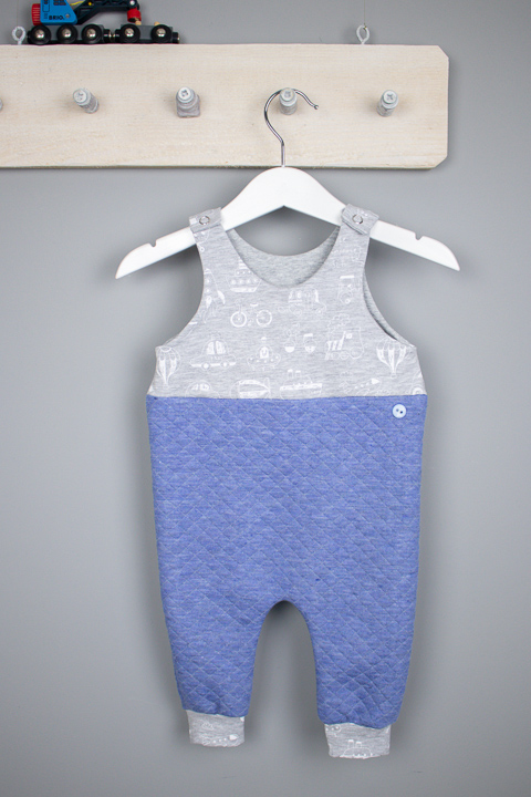 Handmade Babystrampler Gr. 62 für Jungs - Fahrzeuge. JanaKnöpfchen-Shop. Selbstgenähte Baby- und Kinderkleidung