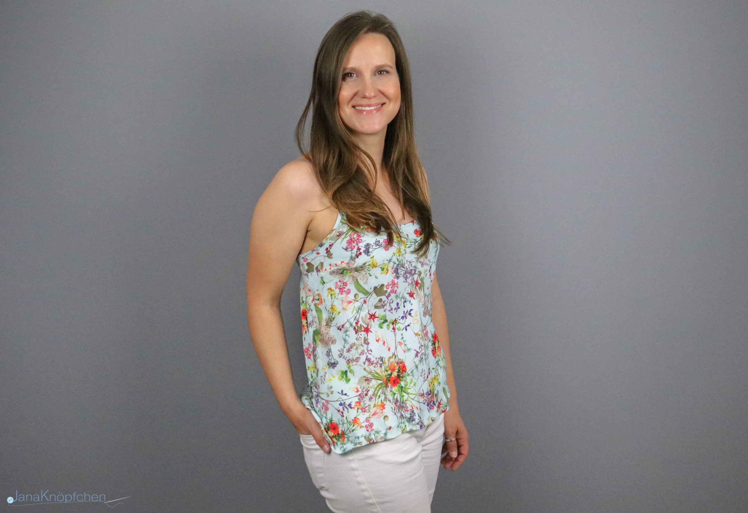 Blogpost Sommertop nähen aus einer Bluse. Upcycling von Klamotten. JanaKnöpfchen - Nähen für Jungs