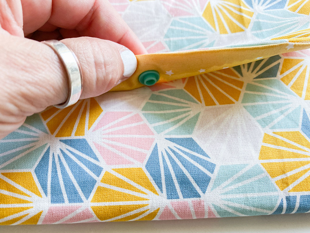Tutorial Messertasche für den Urlaub nähen und Druckknopf festlegen. JanaKnöpfchen - Nähen für Jungs