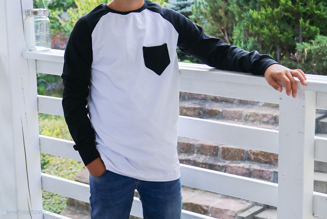 Selbstgenähtes Shirt mit Brusttasche für Jungs. JanaKnöpfchen - Nähen für Jungs