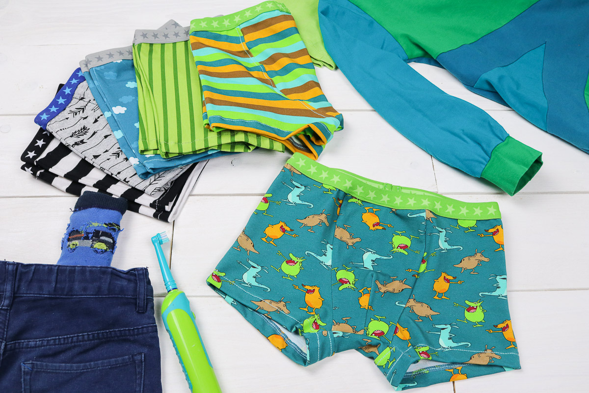 Resteverwertung von Stoffe für selbstgenähte Boxershorts. JanaKnöpfchen - Nähen für Jungs