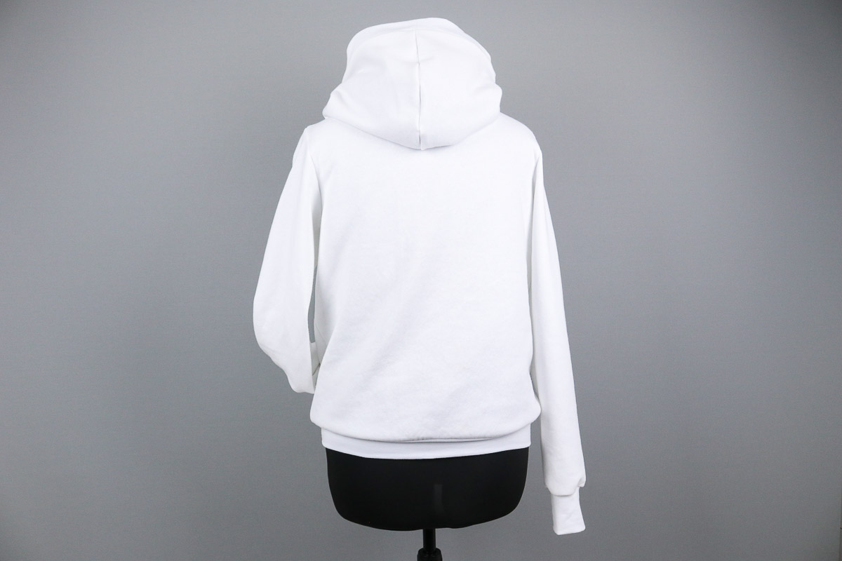 Rückansicht des selbstgenähten Hoodies. JanaKnöpfchen - Nähen für Jungs