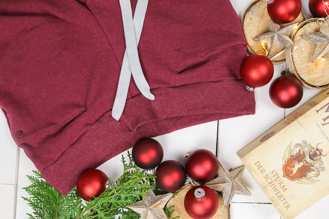 Blogbeitrag eine gemütliche Jogginghose nähen zu Weihnachten. JanaKnöpfchen - Nähen für Jungs