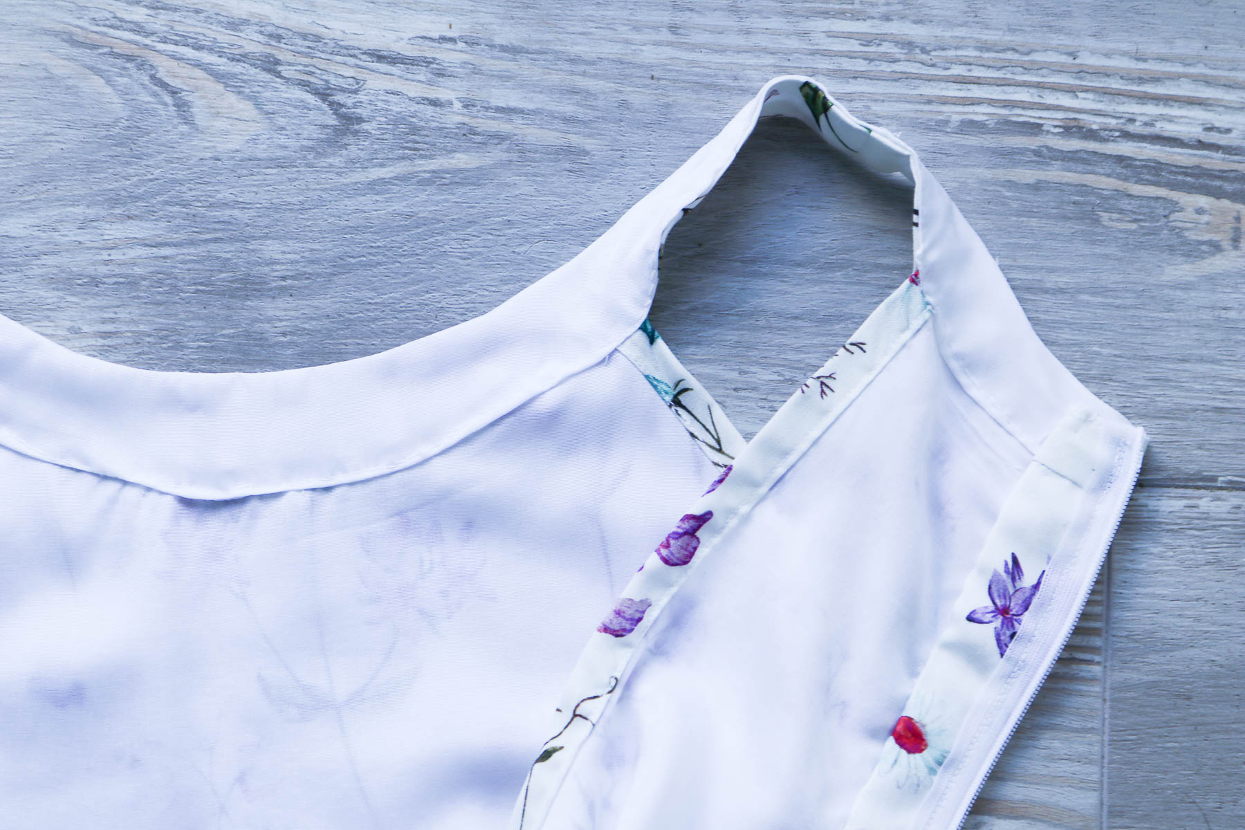 Futterstoff in Kleid nähen. JanaKnöpfchen - nähen für Jungs