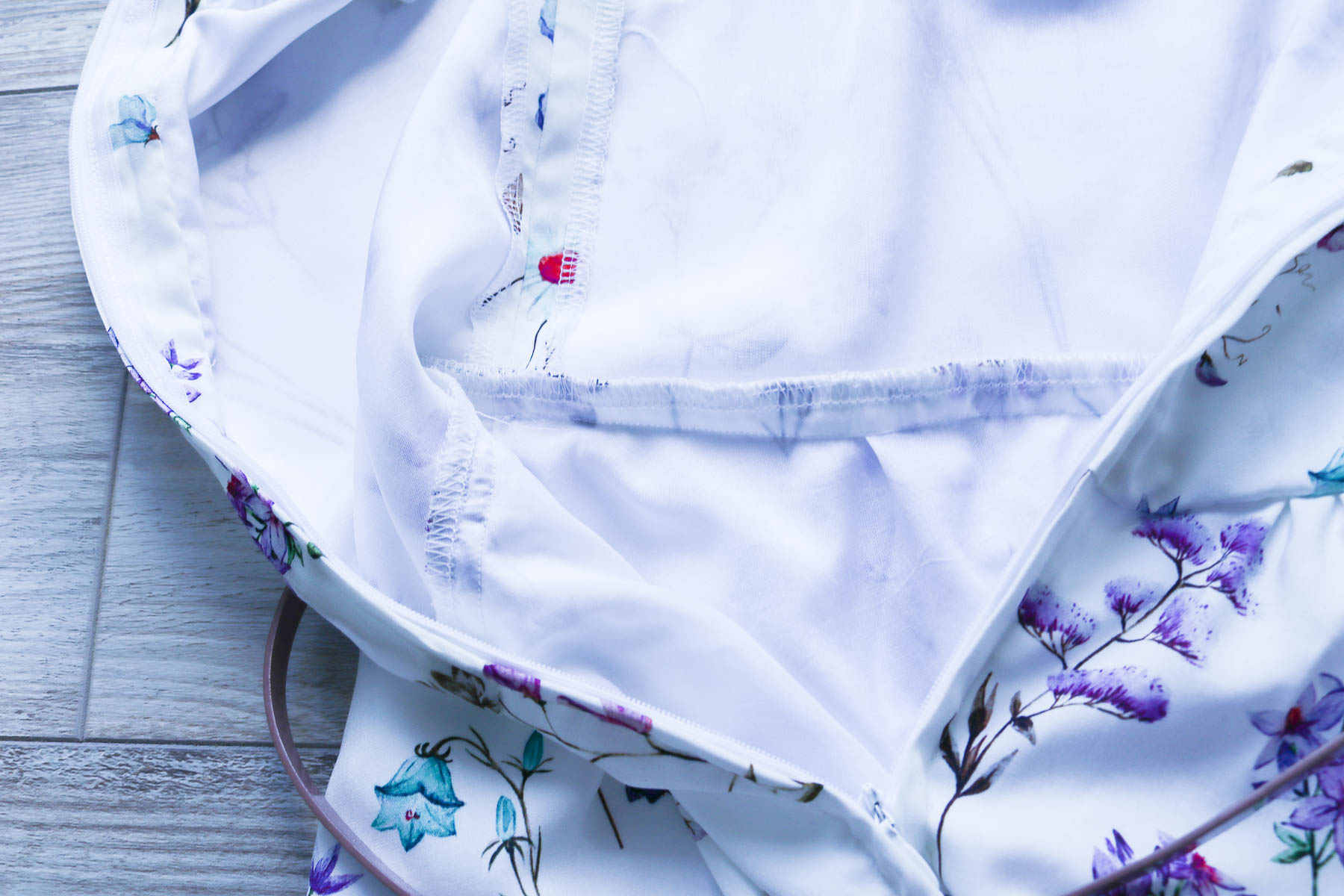 Sommerkleid mit leichtem Futterstoff nähen. JanaKnöpfchen - nähen für Jungs