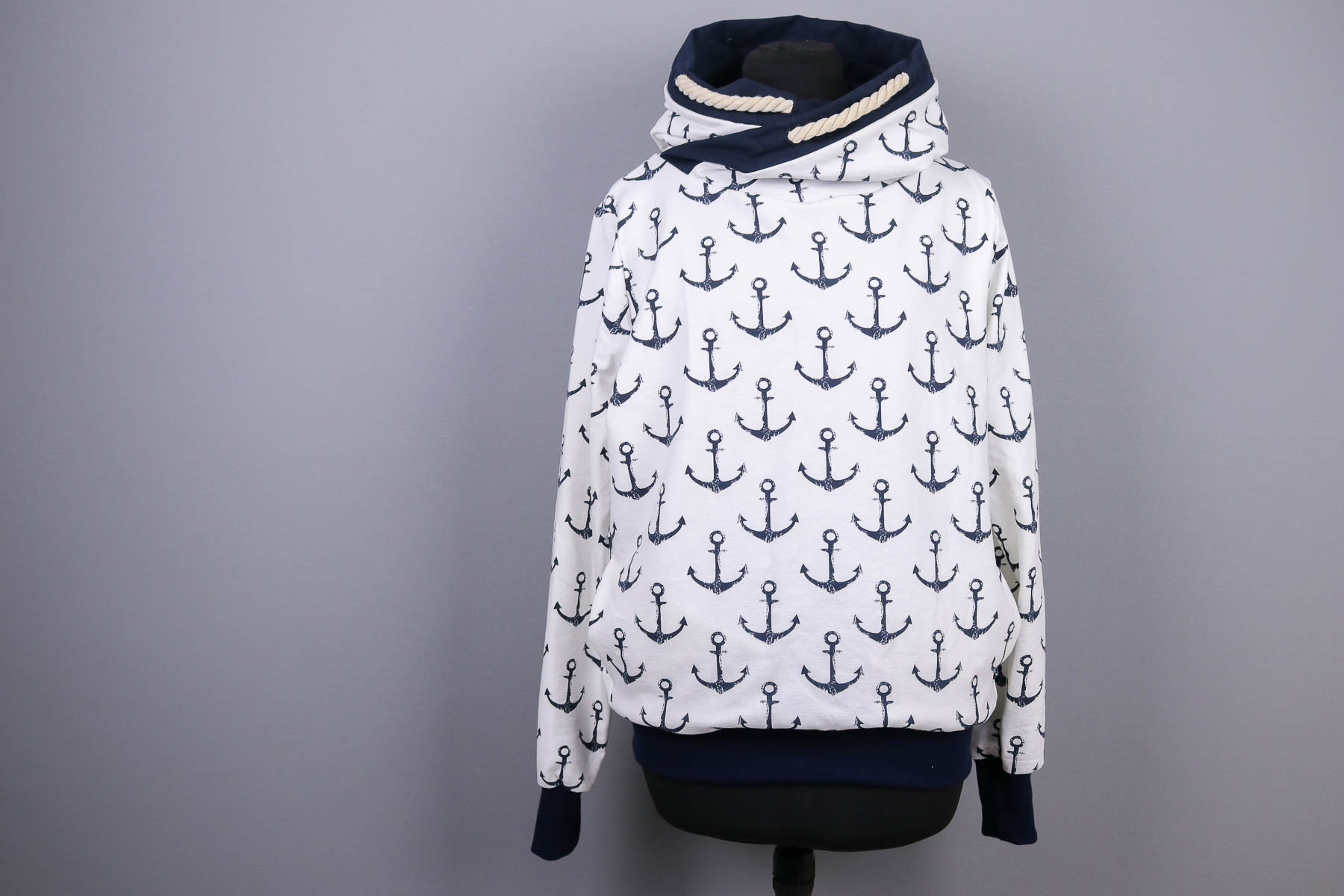 Ankerhoodie für Frauen nähen. JanaKnöpfchen
